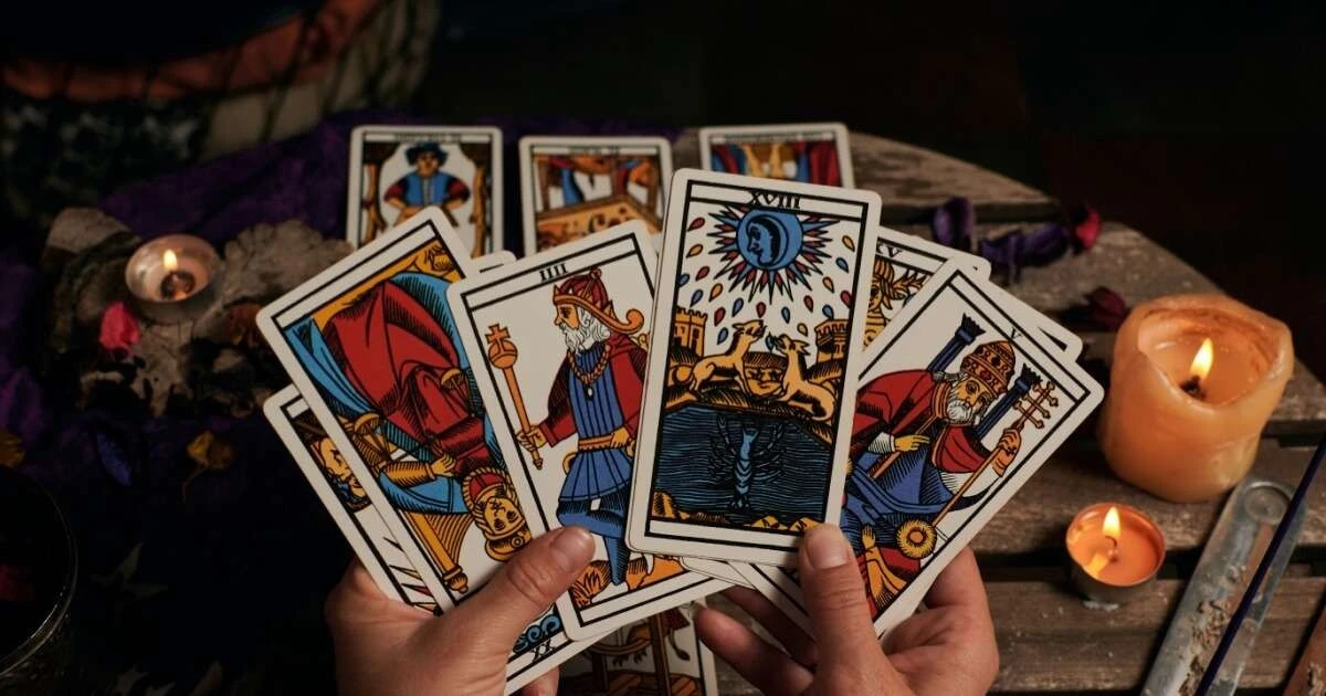 Co przepowiedział Tarot na 26 lutego 2026? Losy 12 znaków zodiaku.