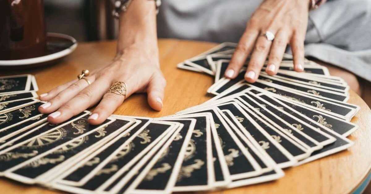Gdy zodiak pokaże Ci drogę: Tarot na 17 lutego 2026