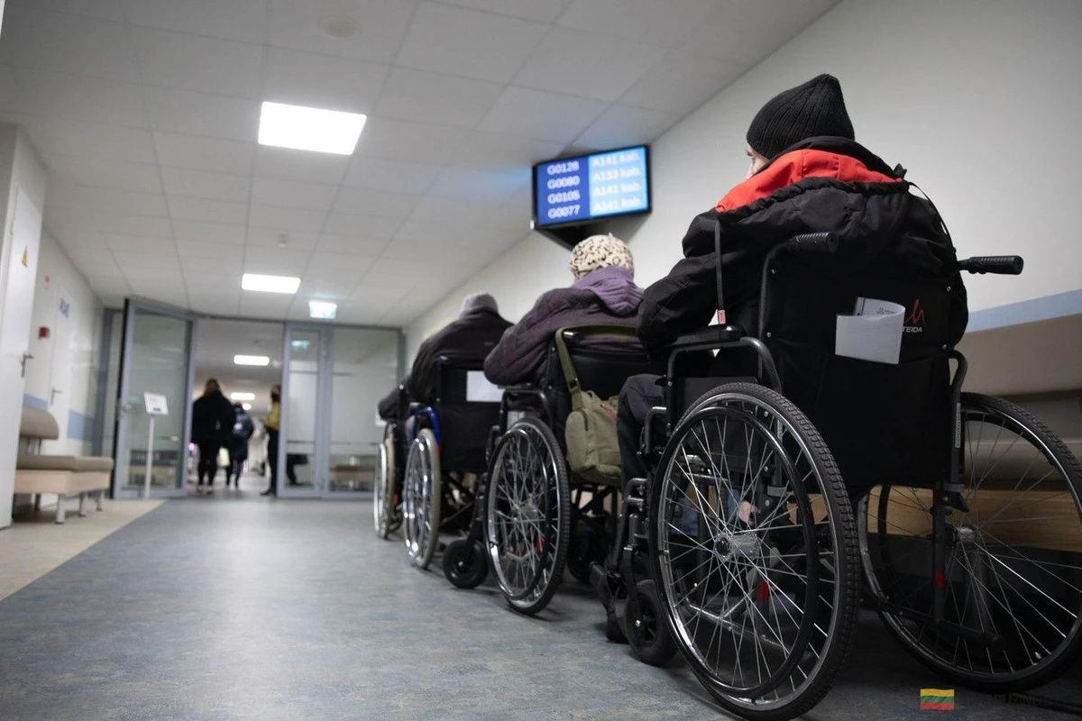 Niepełnosprawni w Kėdainiai: nowa procedura transportu budzi frustrację. "To kpina!"