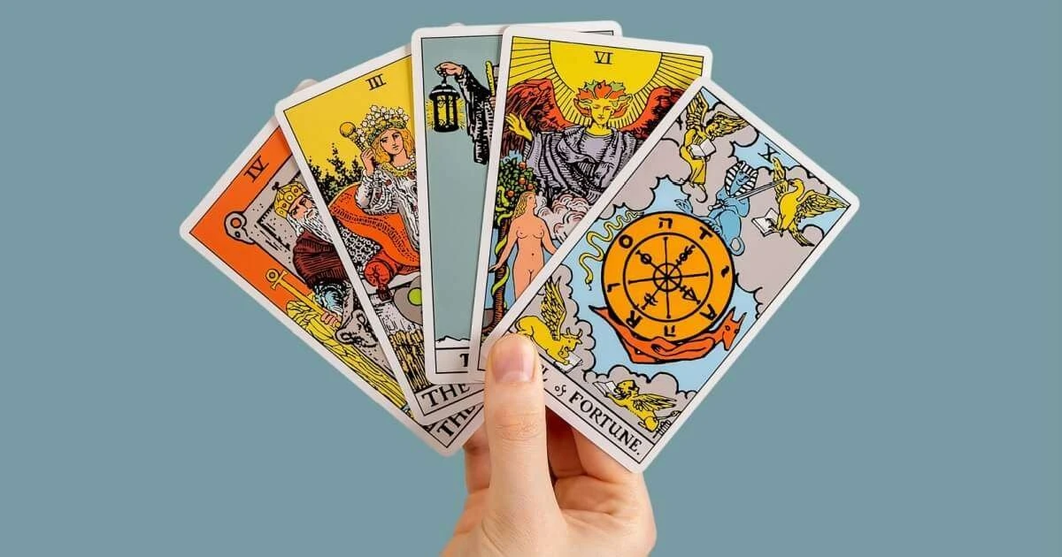 Tarot na niedzielę 08.02.2026: Jedna karta, która zmieni wszystko dla twojego znaku zodiaku