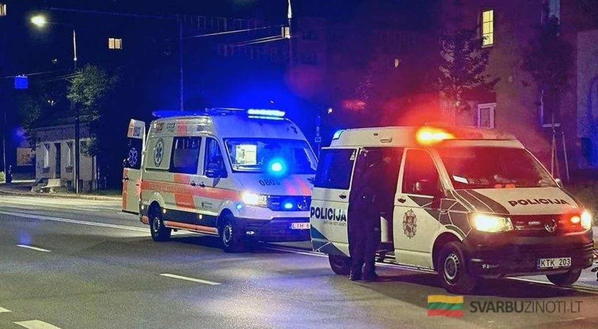 Zagapiła się w BMW i przejechała na czerwonym, potrącając pieszego