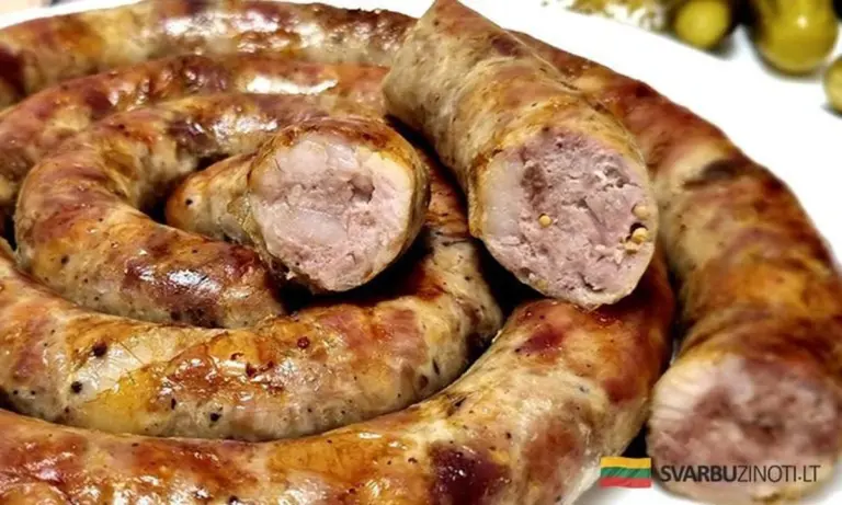 Domowa kiełbasa wiejska: prosty przepis, który pokochasz