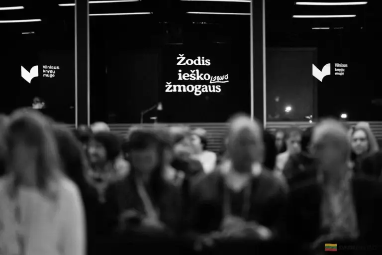 Książkowa uczta w Wilnie: Tłumy, niepodziewane zwroty akcji i polityczny szept